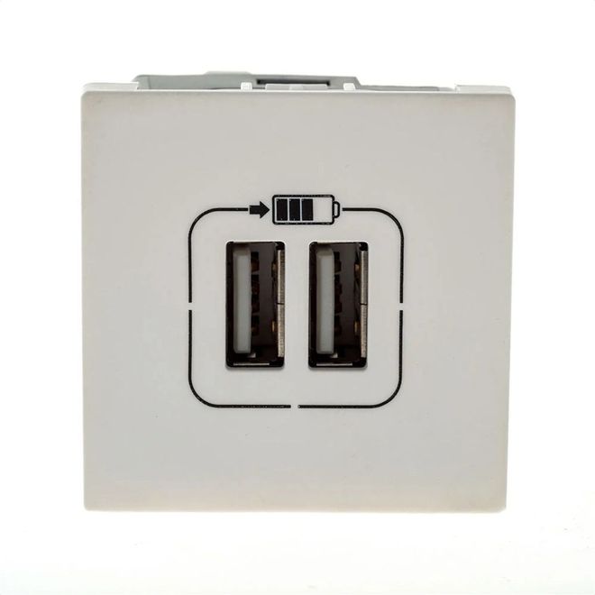 Carregador 2 Entradas USB 2400M 2M Branca 615089BC Legrand